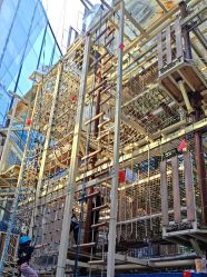 -PIPIKINGDOM皮皮王国欢乐号(欢乐海岸购物中心店)