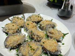 蒜蓉粉丝蒸鲍鱼-王府井酒店(金桥港湾店)