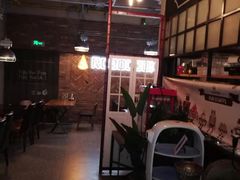 大堂-机器人火炉披萨