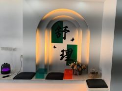 -V7 HAIR SALON