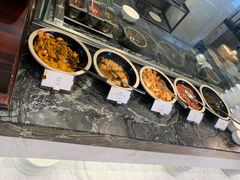 自助调料区-索菲特酒店 · 云尚天际自助餐厅