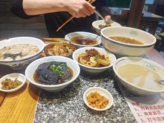 -湘下佬·老长沙吃货铺(酃湖万达店)