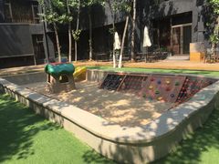 -蓝地时尚庄园(北京清河营地铁站店)