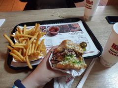 -The Habit Burger Grill 哈比特汉堡(复兴soho店)