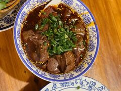-杨三孃跷脚牛肉(西外棕榈岛店)