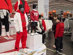 -NIKE上海青浦优选体验店