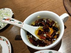 现炸辣椒油-北京老门框爆肚涮肉馆(凤城六路店)