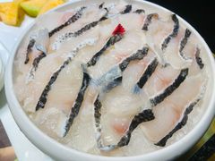 三秒黑鱼片-洪氏嗨捞·猪肚鸡火锅(阳光天地店)