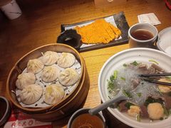 -馋三尺蟹粉小笼(人民广场店)