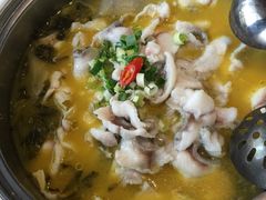 -严厨老坛酸菜鱼(吴江万宝店)