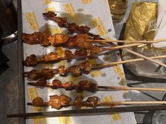 -威记烧嘢·南宁烧烤·超级生牛(绿地店)