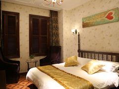 大床房-十号名邸精品酒店（上海音乐学院店）(原复旦五官科医院店)