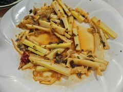 -天乐农家鱼头王(天目湖店)