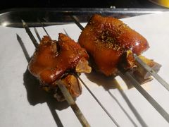 烤猪蹄子-曹掌柜小酒馆烧烤集团(崂山同兴路店)