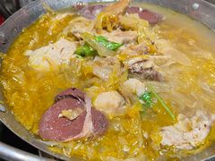 -靠山屯东北农家菜(八龙桥雅苑店)