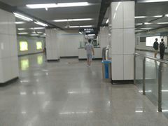 -杨高南路(地铁站)