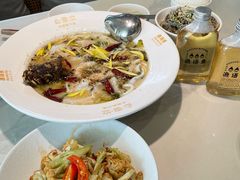 -渔语鱼酸菜鱼新川菜(来福士店)
