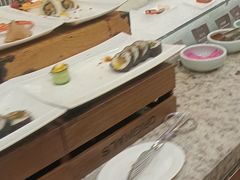 -怡豪大饭店·49楼旋转自助餐厅