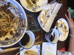 -亿诣蝎府炸酱面羊蝎子火锅(酷车小镇店)