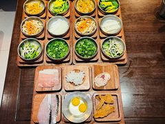 -银米·云南传统过桥米线(双廊黑金冠店)