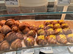 -HOT CRUSH趁热集合·现烤面包(环球港店)