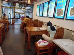 大堂-张记炸串肠粉