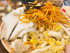 -菌乡缘·野生菌蒸汽鱼火锅(江边夜市店)