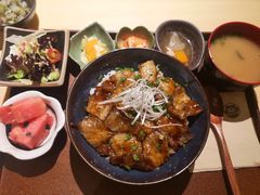 -本格丼·炭火烤肉饭(大悦路成都大悦城店)