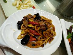 -青岛机场富华酒店·华海厅中餐厅(香港中路店)