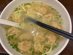 鲜肉小馄饨-东泰祥生煎馆(陕西南路店)
