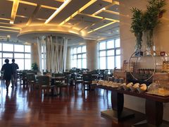 大堂-湖景知味西餐厅•自助餐• 轻食(南京金茂威斯汀大酒店)
