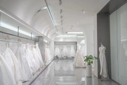 -南京宝娜嫁衣婚纱礼服馆(中央路店)