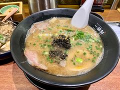 -一豚轩·烧鸟·豚骨拉面(五四路店)