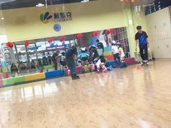 -米高蓝斯克国际轮滑中心(中铁建店)