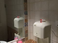 -Lia Cafe Bar Restaurant松山咖啡屋