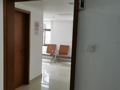 -上海市静安区图书馆(新闸路馆)