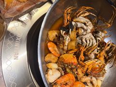 -七欣天香辣蟹火锅(上海银亿滨江店)
