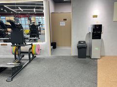 -VLines耀能运动Space&Flow(国贸店)