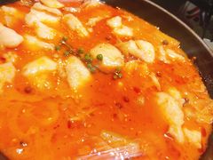 自制泡菜龙利鱼锅-付掌柜在成都·热炒砂锅集(金禾店)