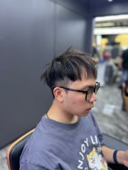 -藤野造型•烫染专业店