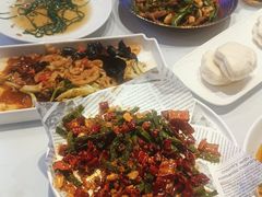 -巴特餐饮6加1音乐餐吧·新疆菜