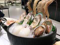 -红鼎豆捞·非遗鲍皇汤火锅(宝丰路店)