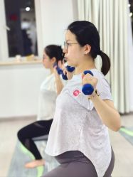-爱尔乐美孕产瑜伽·普拉提
