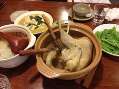 白的炖鸡-黑鸡小馆(金源店)