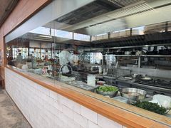 -ROAST coffee & eatery