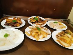 -天宜隆蘑菇宴火锅(石景山旗舰店)