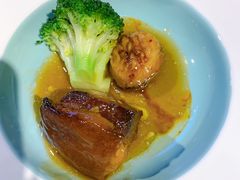 鲍鱼红烧肉-夜宴江景餐厅