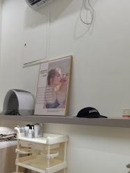 -苗方清颜专业祛痘·皮肤管理
