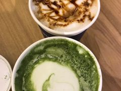 抹茶拿铁-瑞幸咖啡(盛博广场店)