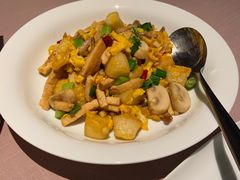 鸡蛋炒麻兹-新荣记(南京西路店)